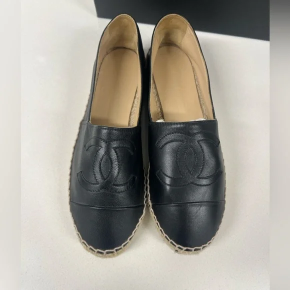 CHANEL Black Lambskin Leather Espadrilles Size 38 - Picture 6 of 7